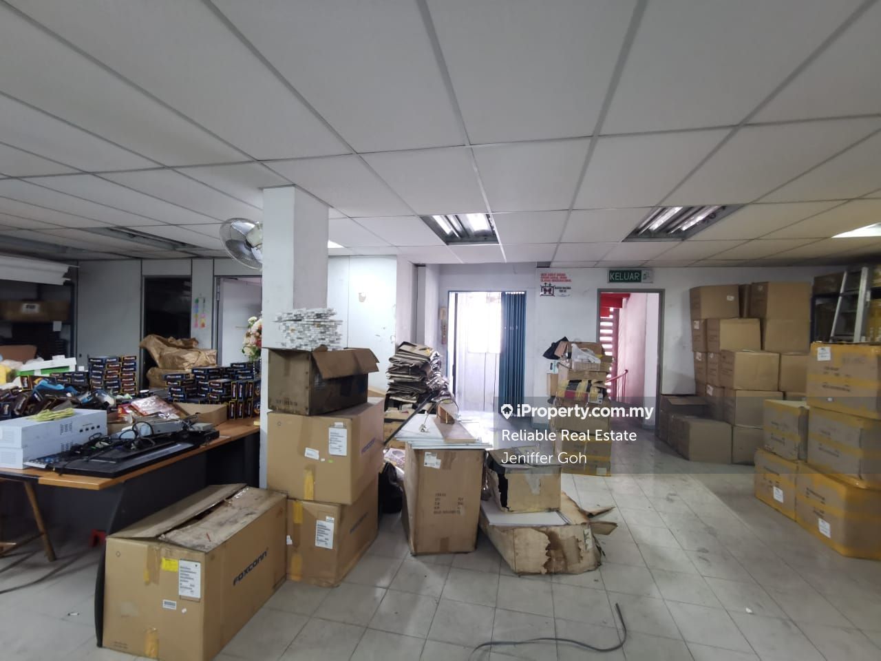 Two units of Taman Tan Sai Gin First Floor office for rent, Taman Tan ...