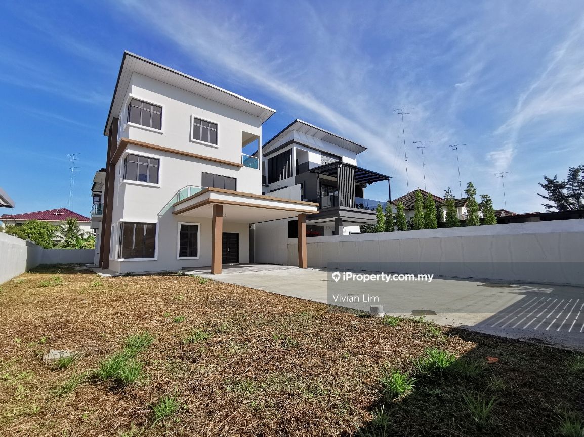 Muar Muar Intermediate Semi Detached House 6 1 Bedrooms For Sale Iproperty Com My