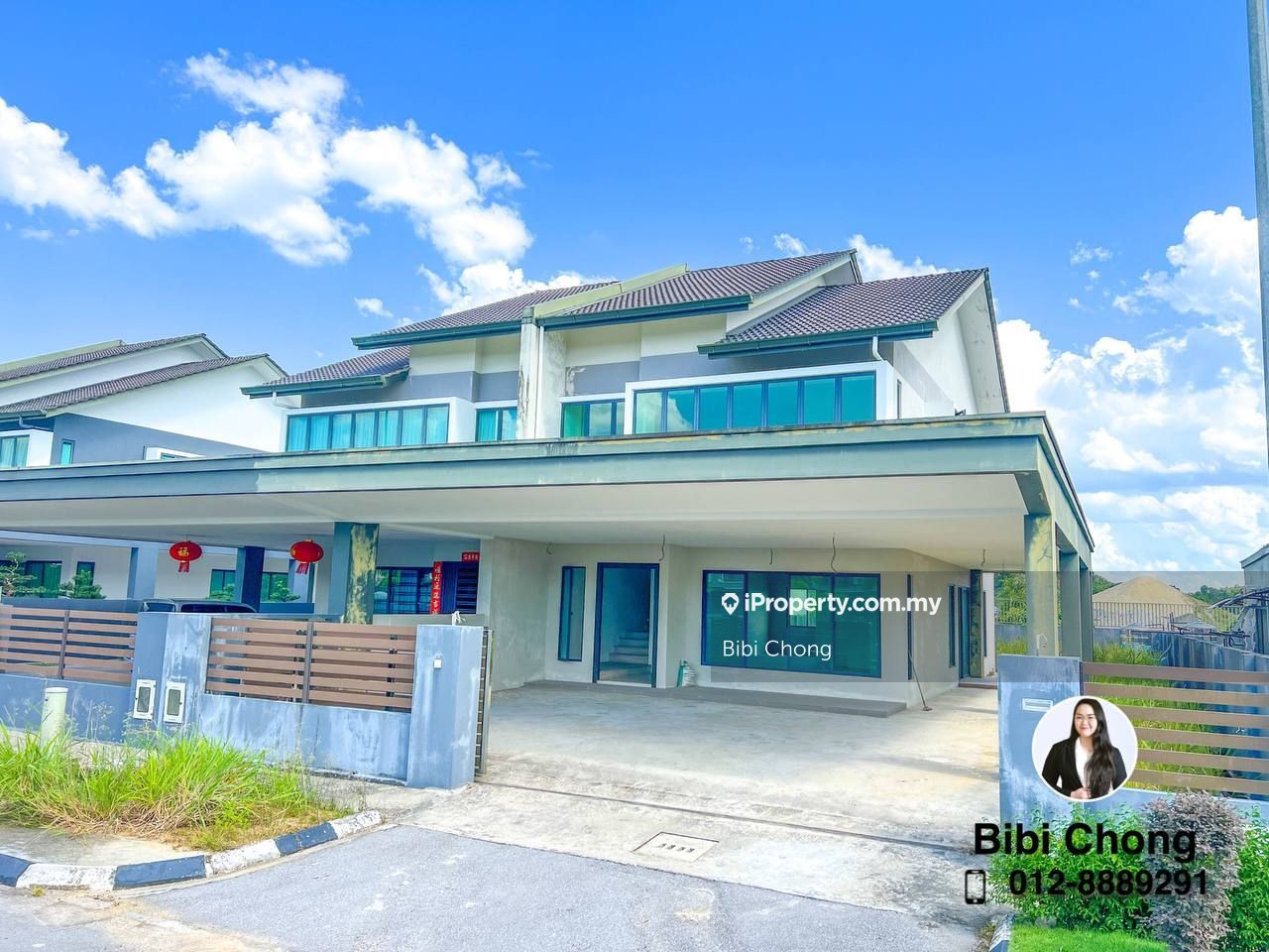 Kuching Intermediate Semidetached House 4 bedrooms for sale