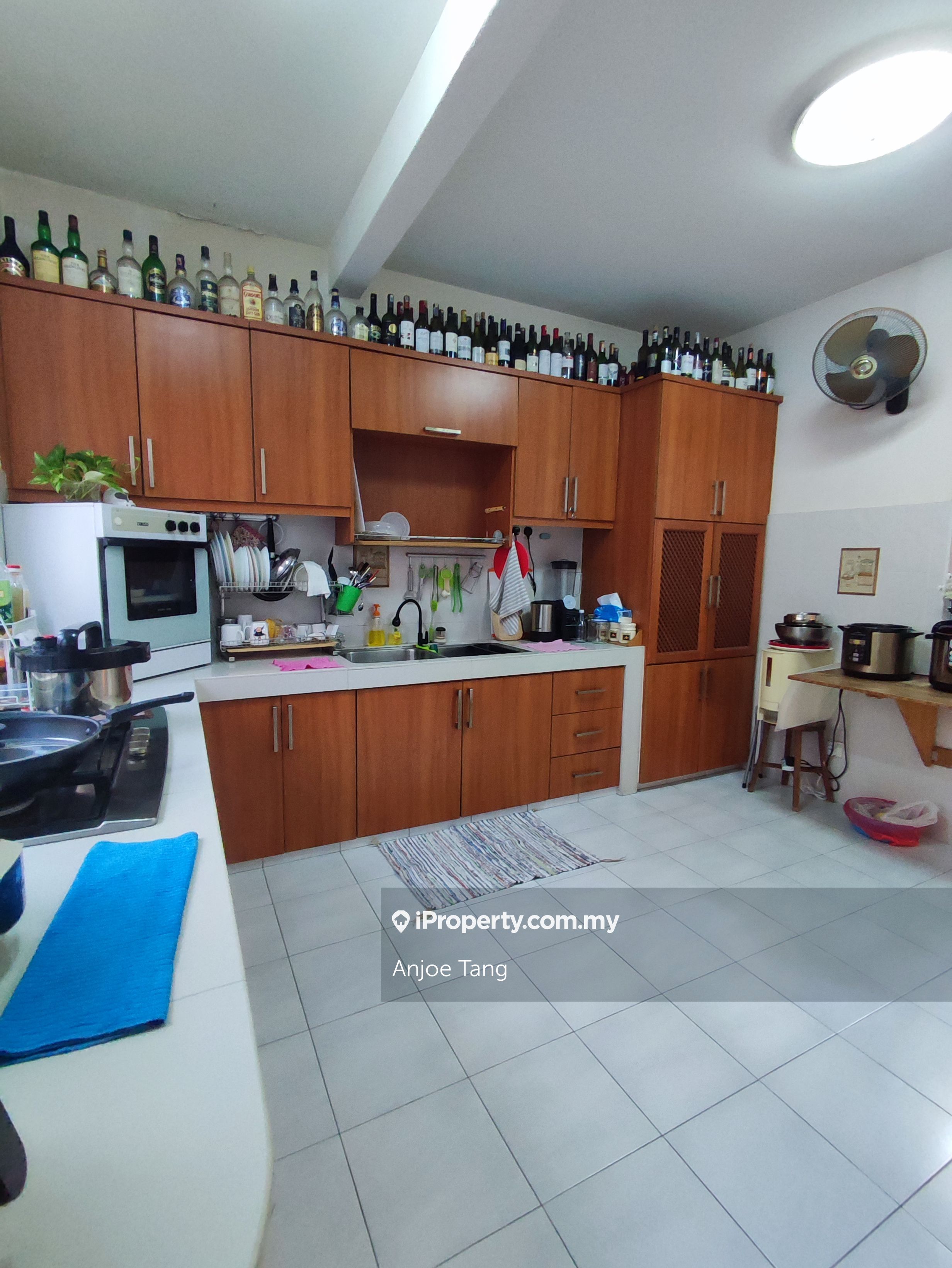 Canal Gardens, Kota Kemuning, Shah Alam, Kota Kemuning Intermediate 2