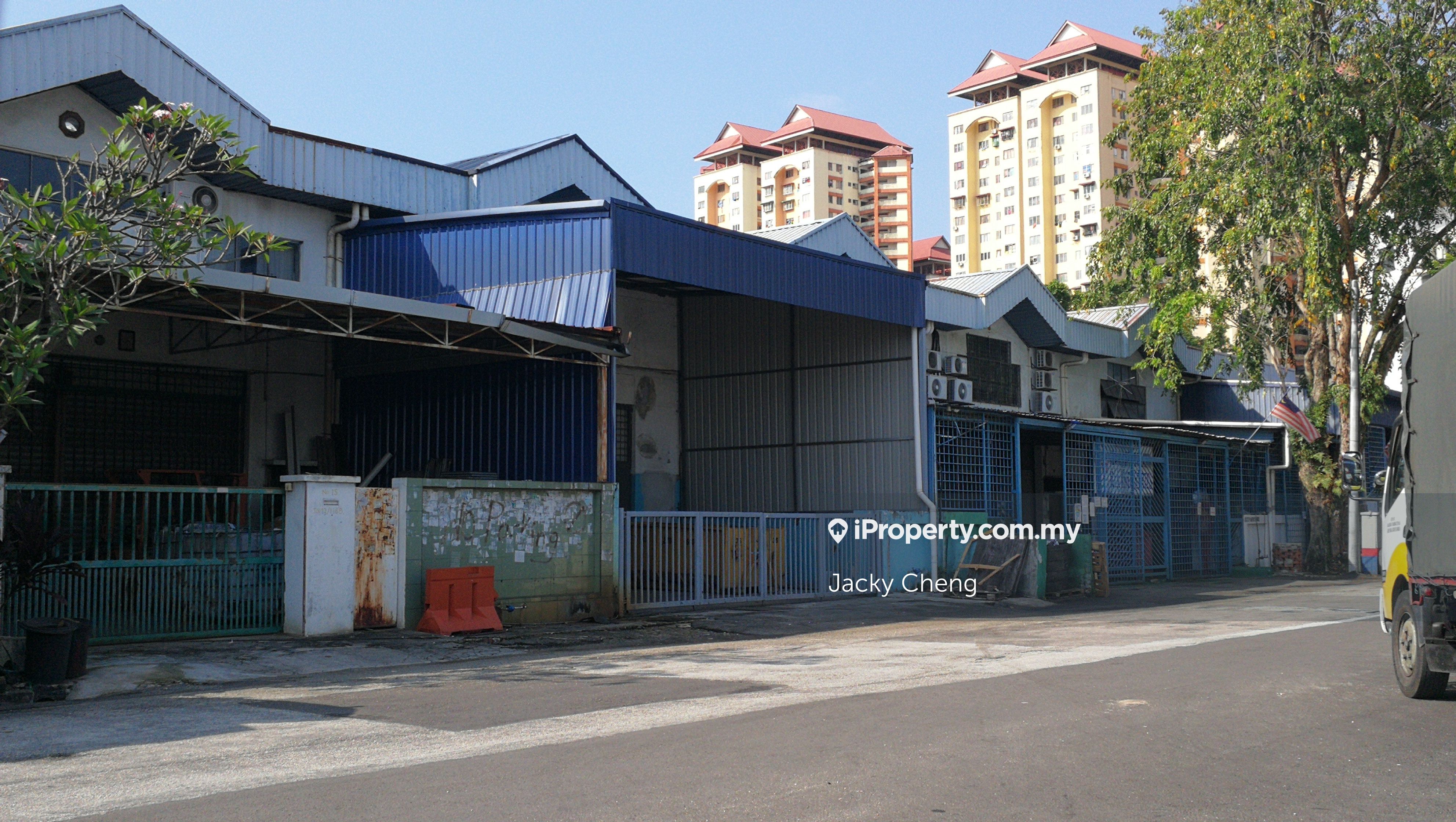 Limited 1.5 Sty Factory In Desa Tun Razak For Rent, Balakong, Cheras ...