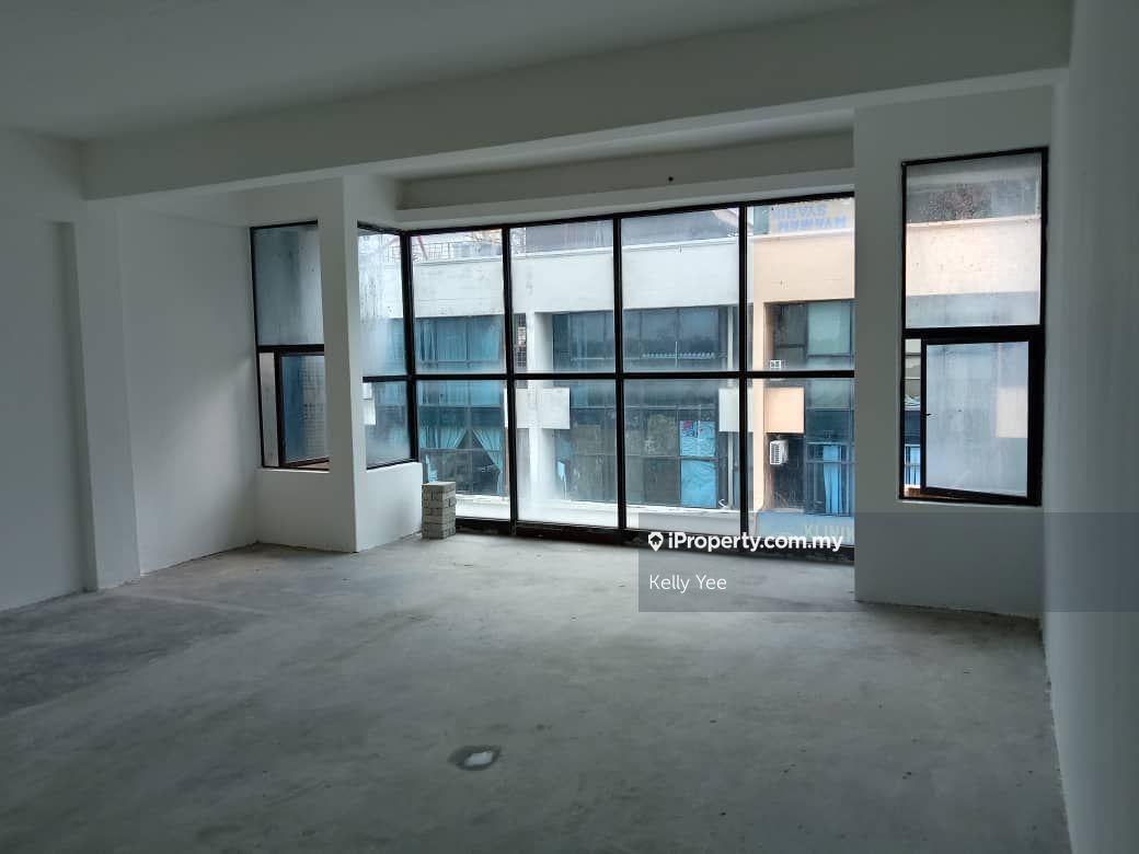 1st Floor Shoplot - Suitable for Office Use as Corporate Office ...