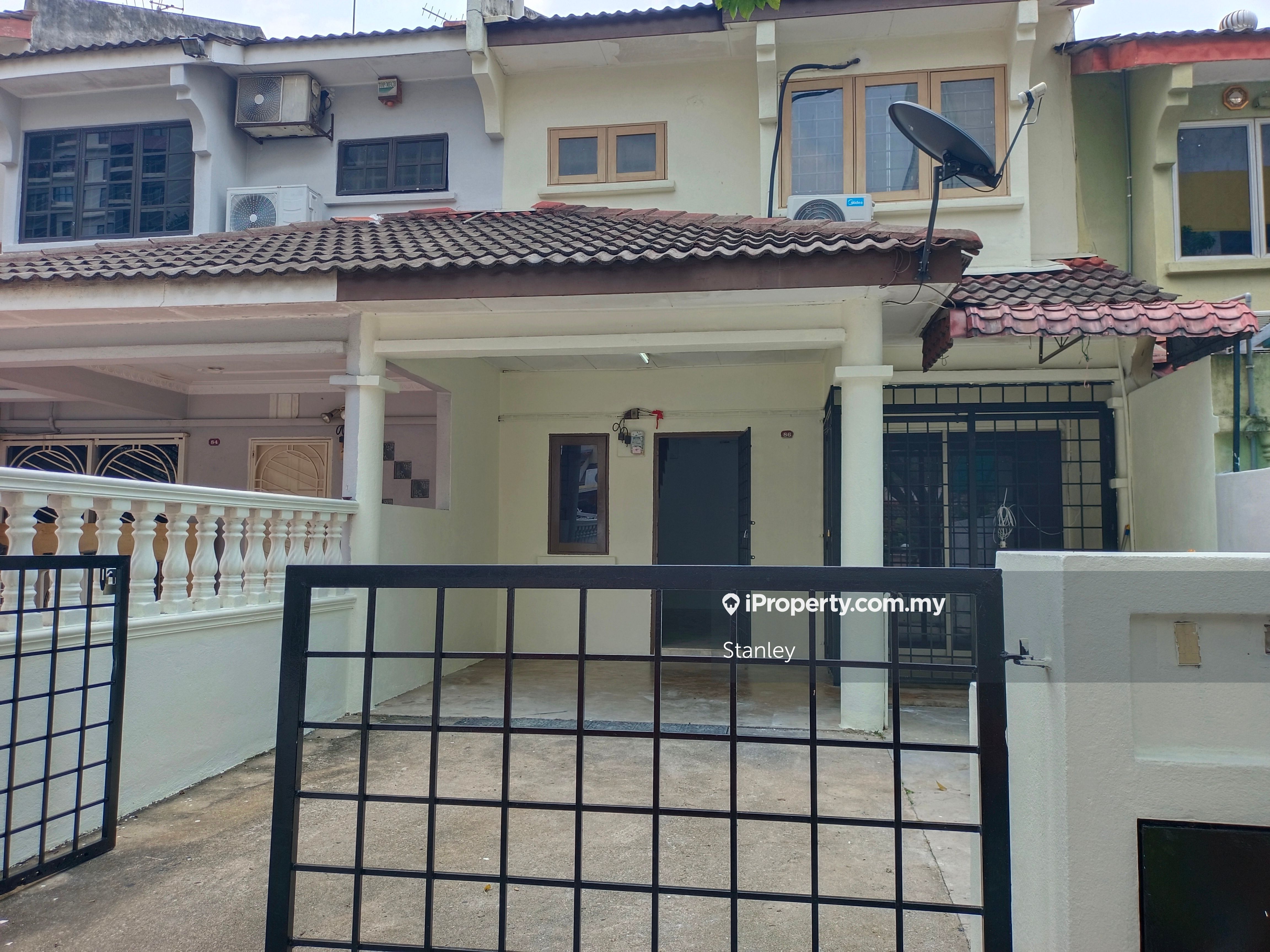 Taman Wawasan, Puchong Intermediate 2sty Terrace/Link House 4 bedrooms