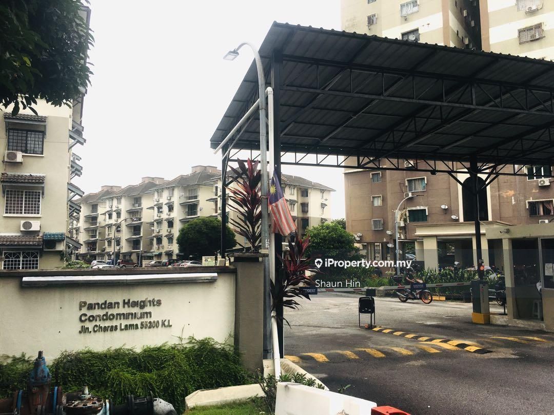 Pandan Heights Condominium Intermediate Condominium 3 bedrooms for sale