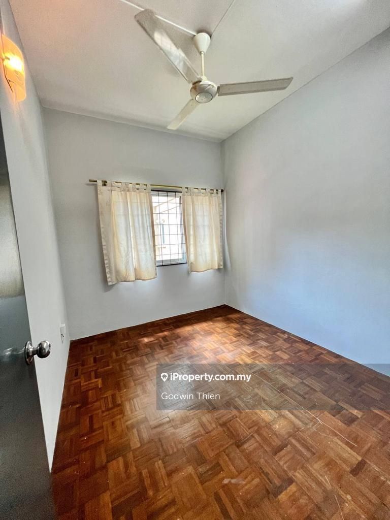 MJC Courtyard Sanctuary Apartment 3 bedrooms for rent in Kuching, Sarawak