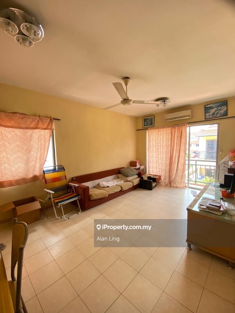 Tampoi Indah, Villa Ros, Johor Bahru Townhouse 4 bedrooms for sale