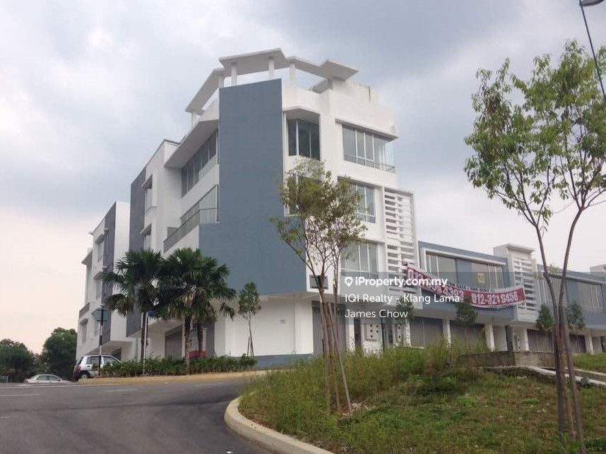 Kinrara Uptown Bandar Putra Permai Seri Kembangan Corner Lot Shop For Rent Iproperty Com My