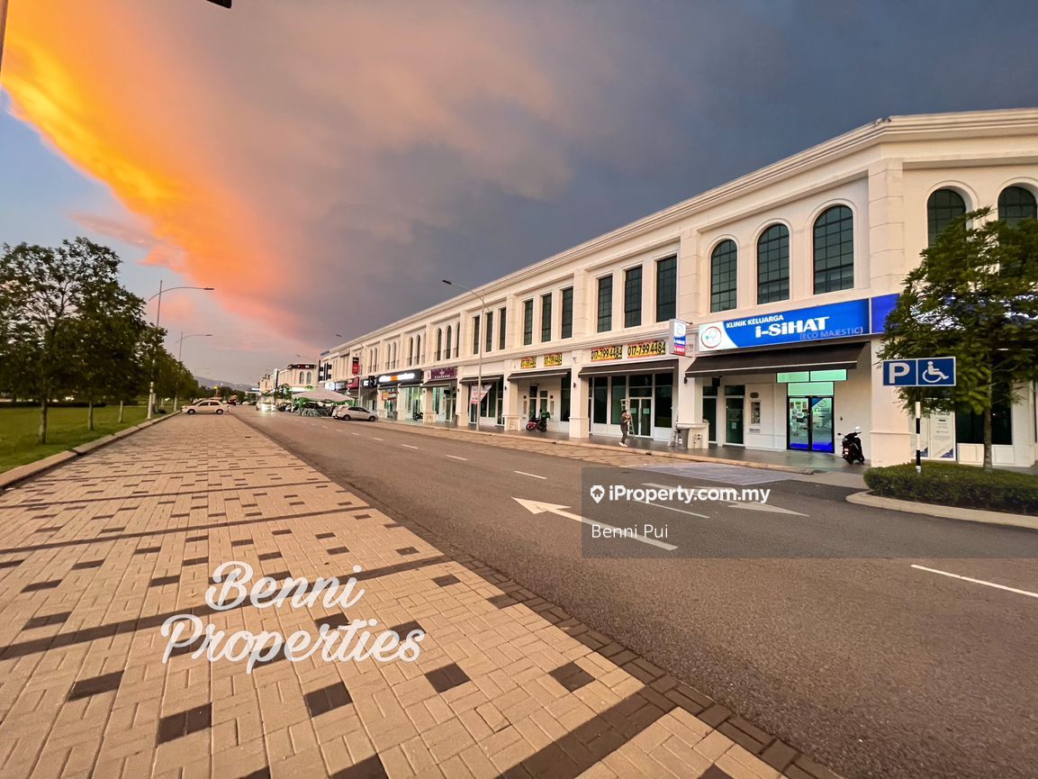 Eco Majestic Whitten Shoplot Ground Floor [Facing Main Road] Semenyih, Whitten Shoplot Eco