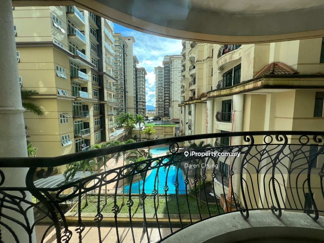 Riverine Emerald Condominium 3 bedrooms for rent in Kuching, Sarawak