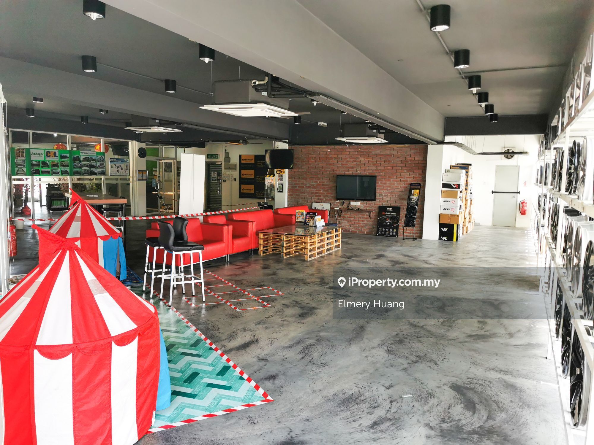 Dataran Wangsa, Wangsa Melawati, Wangsa Maju