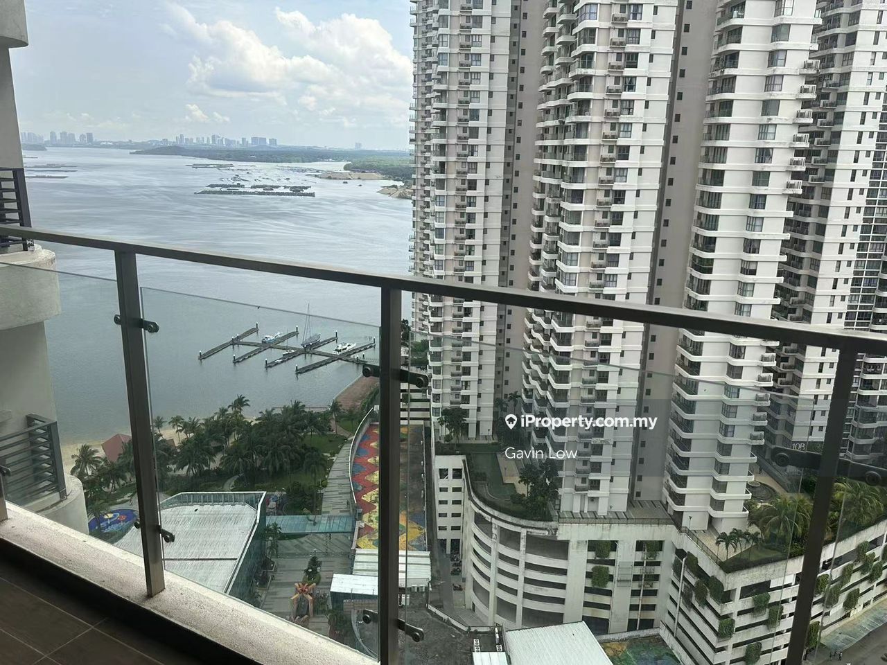 AmberSide Country Garden Danga Bay Condominium 2 bedrooms for rent in