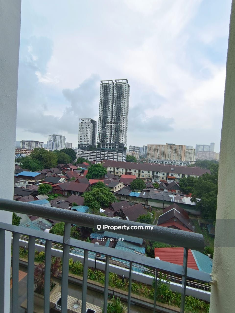 Symphony Park Intermediate Apartment 3 Bedrooms For Rent In Jelutong ...