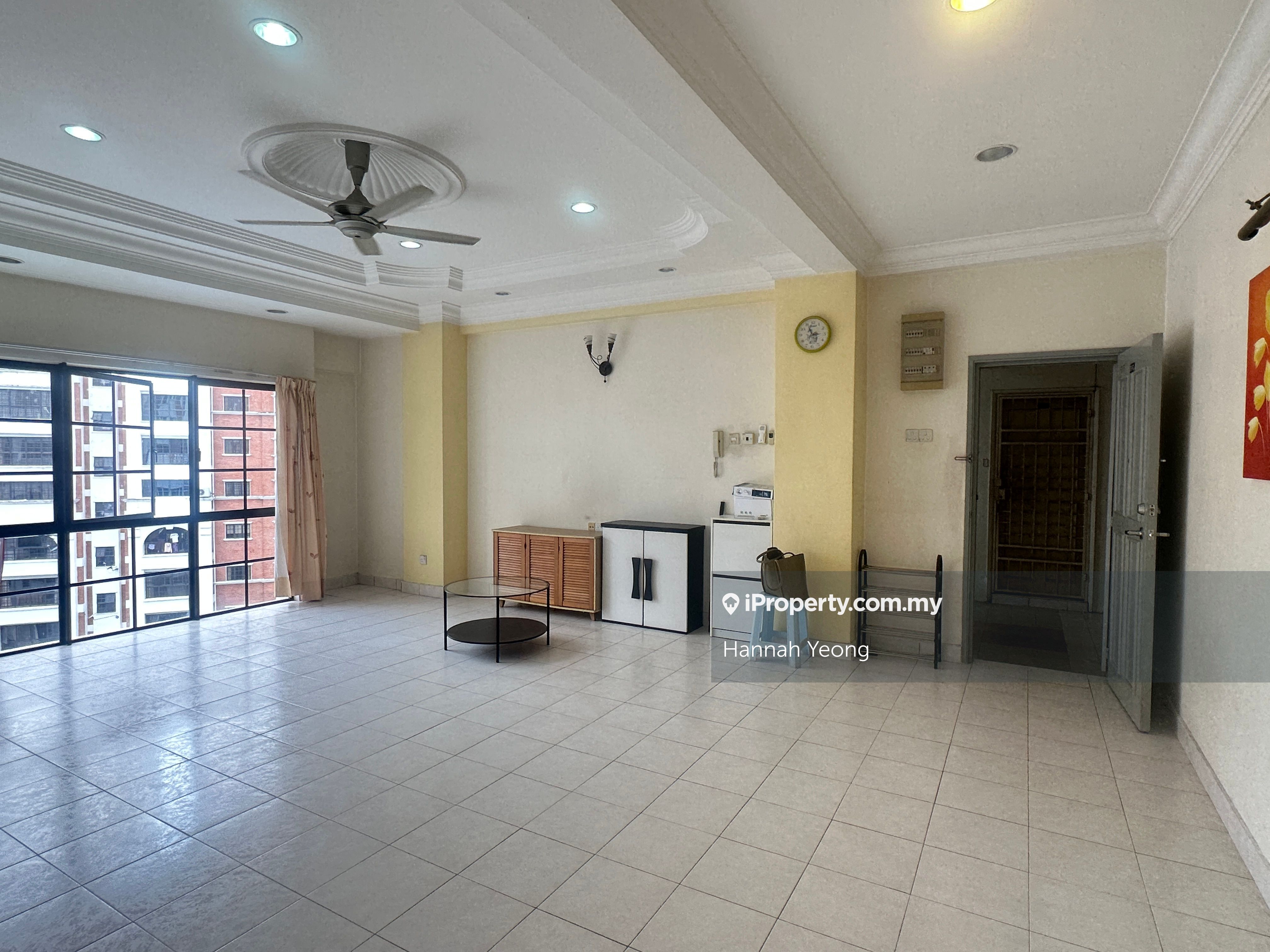 Evergreen Park Scot Pine Condominium 4 bedrooms for rent in Bandar