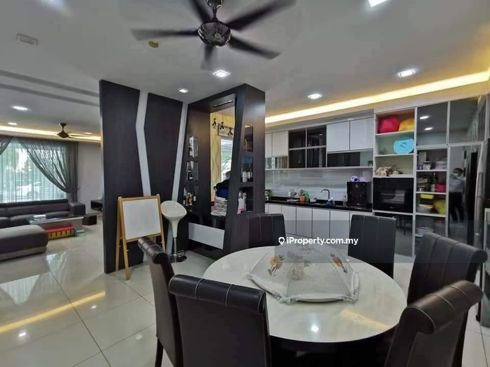 Bandar Parkland Klang Intermediate Cluster House 4 Bedrooms For Sale Iproperty Com My