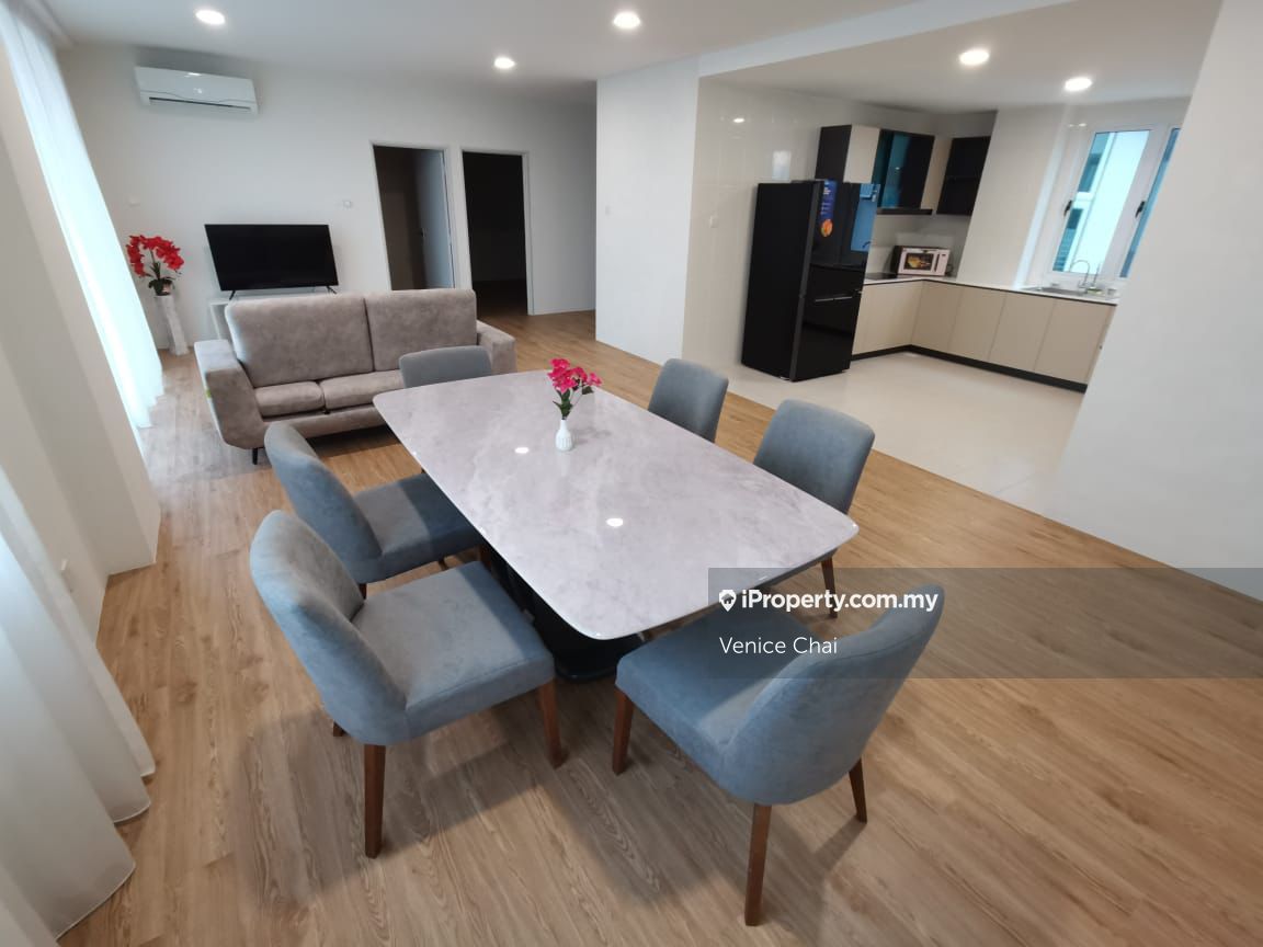 McKenzie Avenue Apartment 3 bedrooms for rent in Kuching, Sarawak