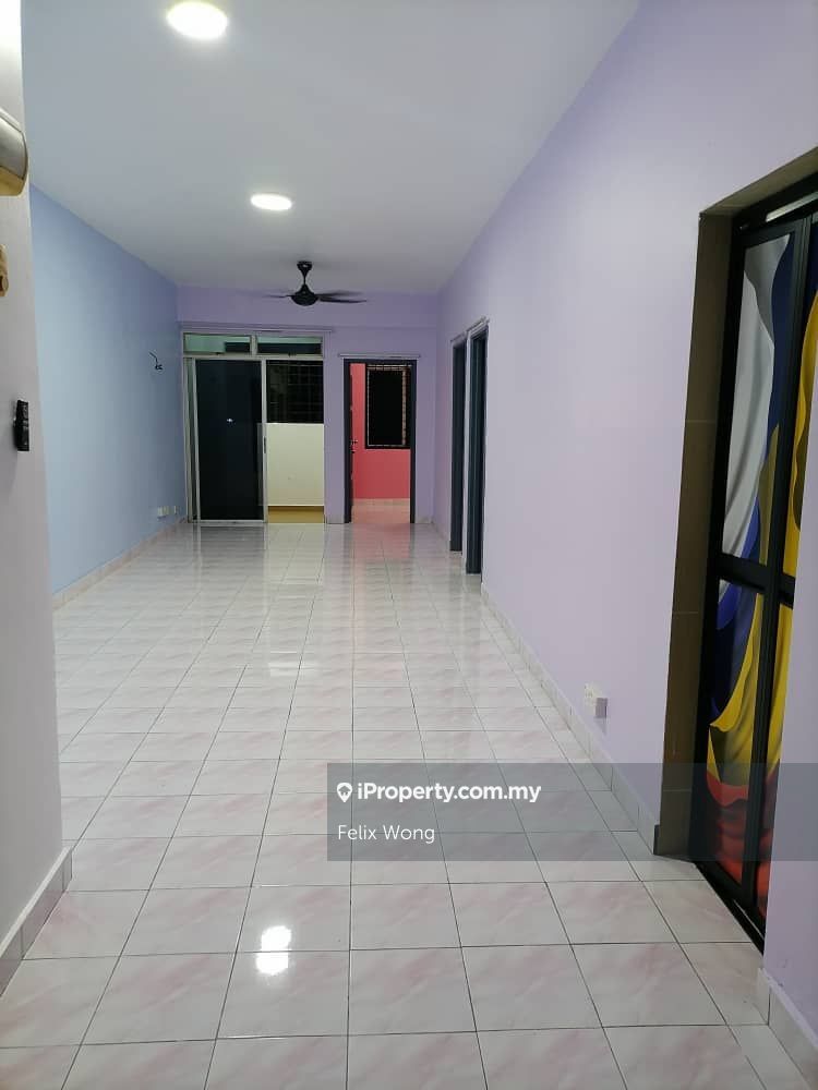 Bandar Bukit Puchong Intermediate Flat 3 Bedrooms For Rent In Puchong Selangor Iproperty Com My
