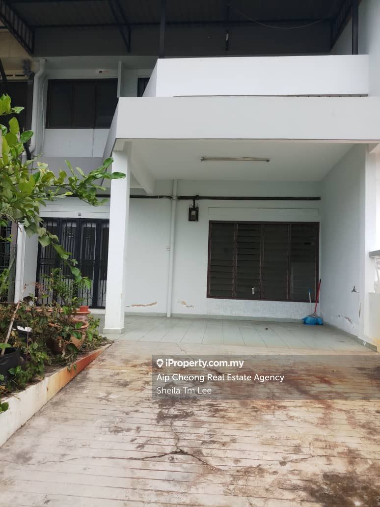 2 Storey Terrace House For Sale At Taman Sentosa Johor Bahru 2 Sty Terrace Link House 4 Bedrooms For Sale Iproperty Com My
