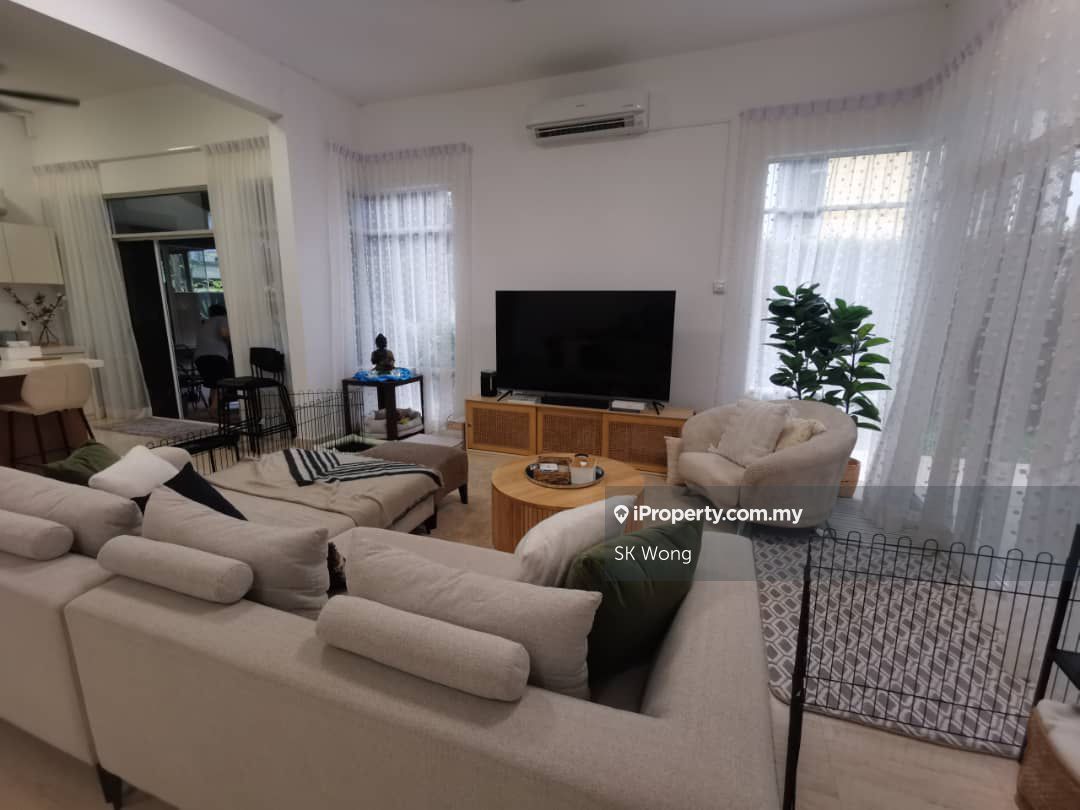 Valencia, Sungai Buloh End lot Semidetached House 4+1 bedrooms for rent