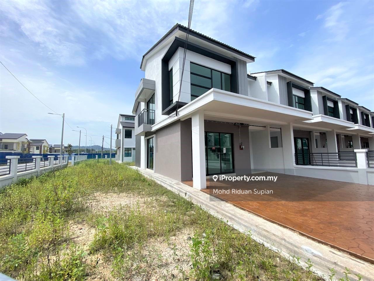 Mayang Sari Saujana Perdana, Saujana Utama, Saujana Utama Corner lot 2