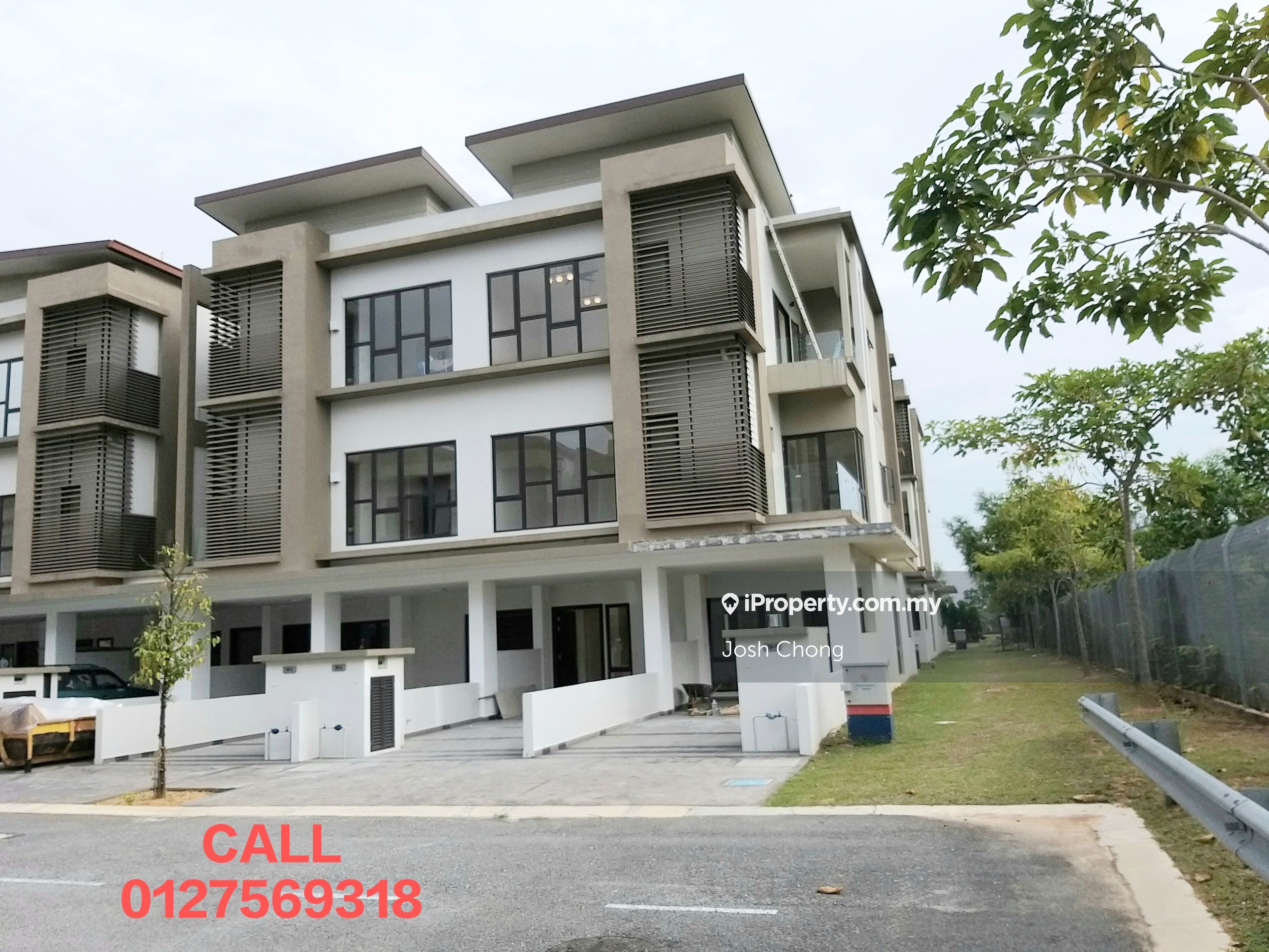 Bandar 16 Sierra Rafflesia International School , Puchong Corner lot