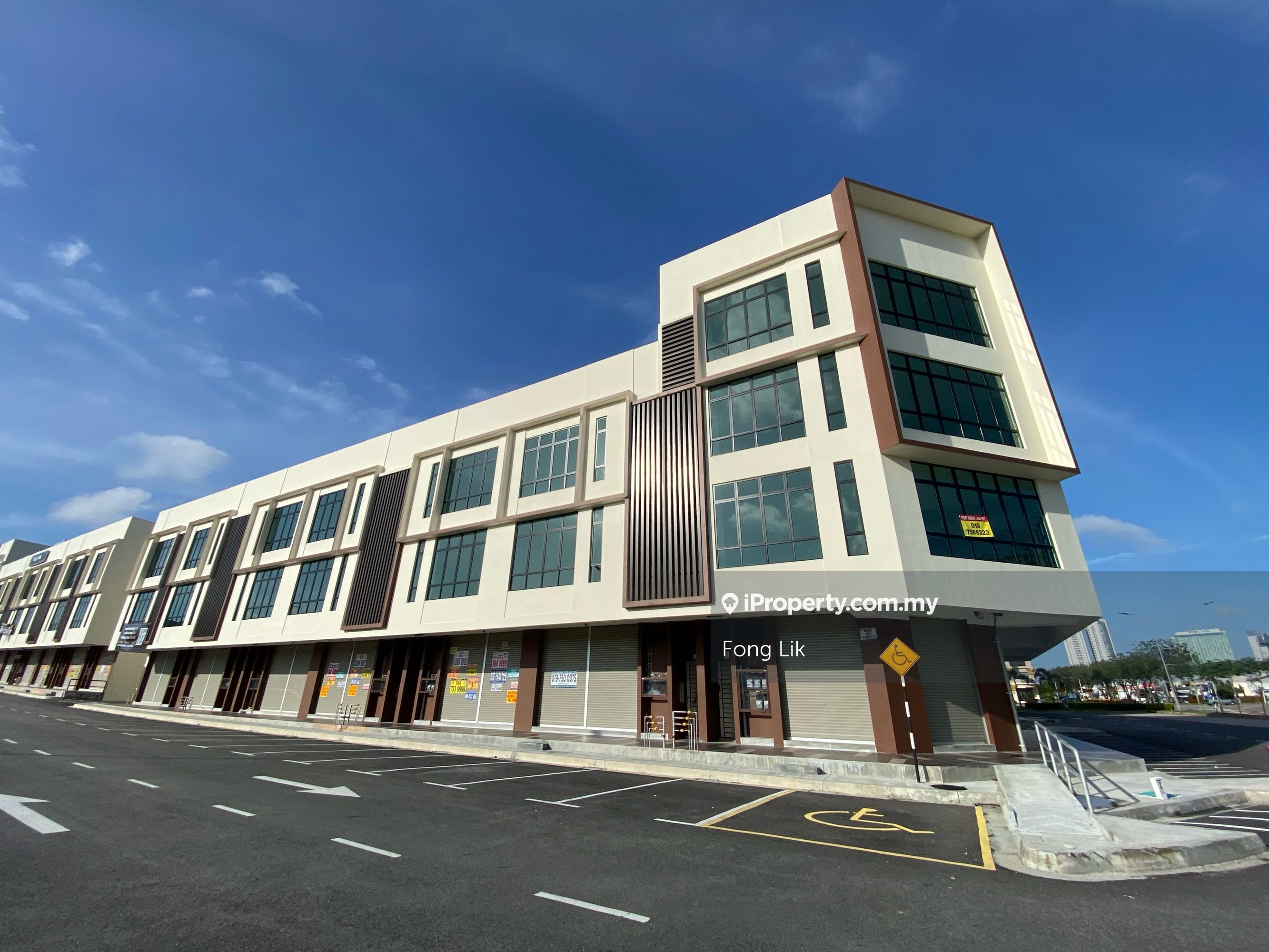 Pelangi Boulevard, Taman Pelangi, Johor Bahru Intermediate ShopOffice