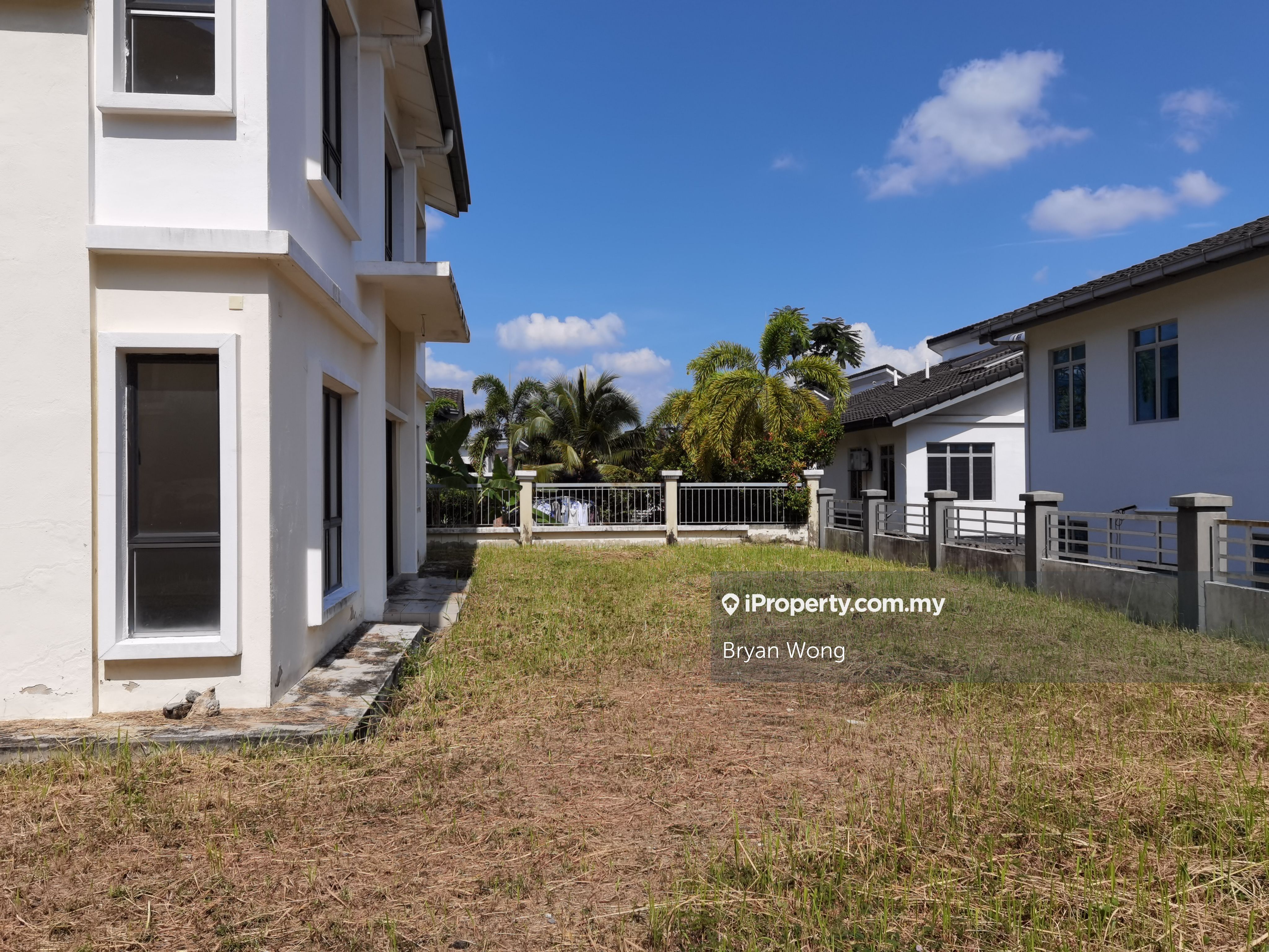 Saujana Villa, Kajang Corner lot Bungalow 5+1 bedrooms for sale