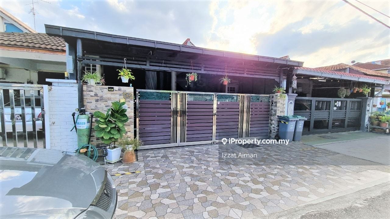 JALAN LEMBAH, TAMAN DESA JAYA, Johor Bahru Intermediate 1sty Terrace