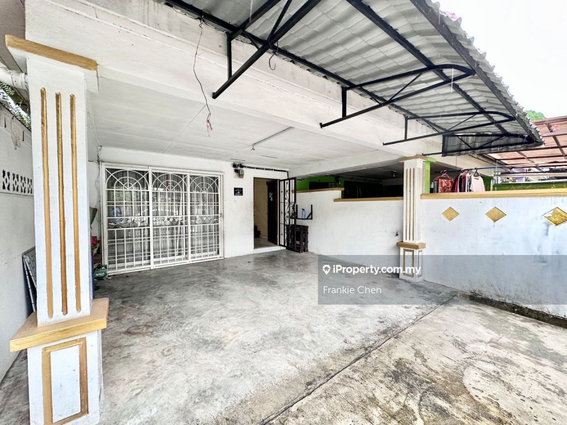 Taman Bukit Dahlia Jalan Sekuntum 15, Pasir Gudang 2sty Terrace/Link