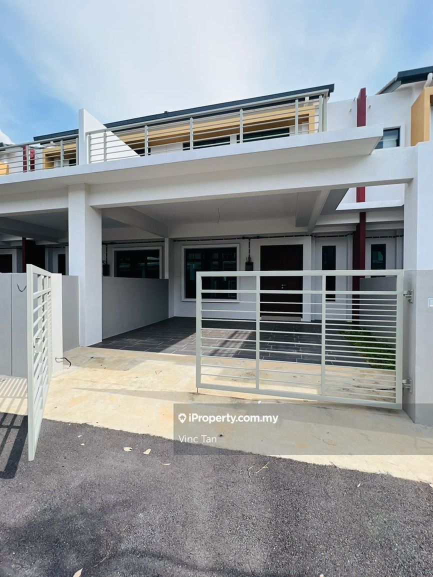Gated & Guarded Taman 1 Krubong, Krubong Height, Melaka Tengah for sale