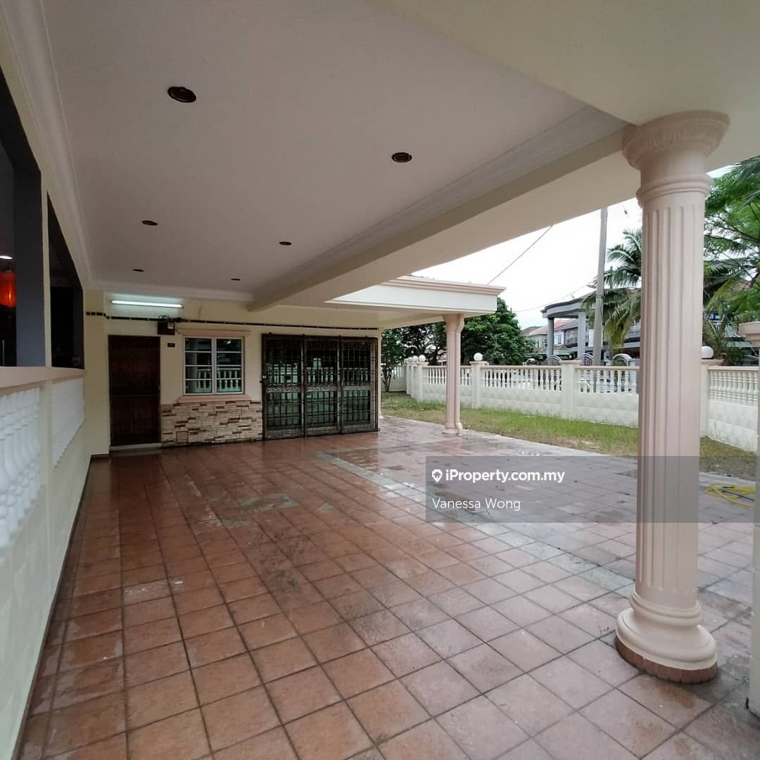Jalan Sambau Taman Bayu Perdana Bayu Emas , Klang Corner lot 2sty
