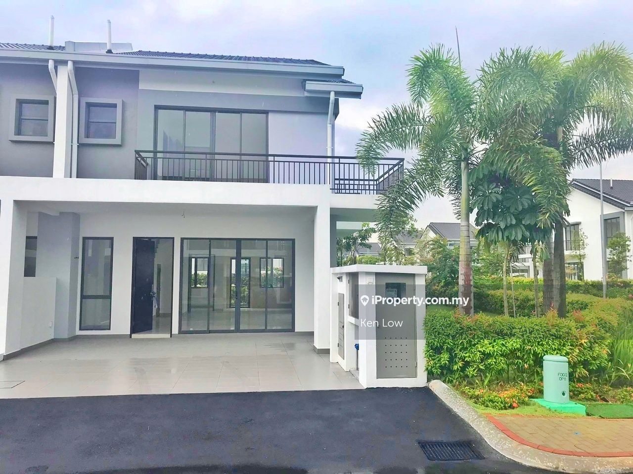 Diamond City, Semenyih Corner lot 2sty Terrace/Link House 4 bedrooms