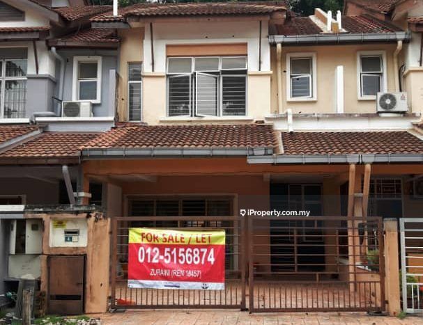 Seksyen 7, Shah Alam 2sty Terrace/Link House 4 bedrooms for sale