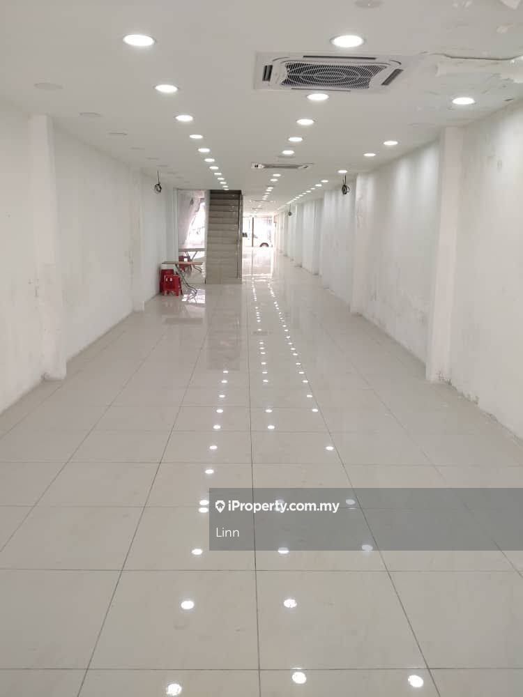 3 Storey Shop , King Street Town Penang For Rent,