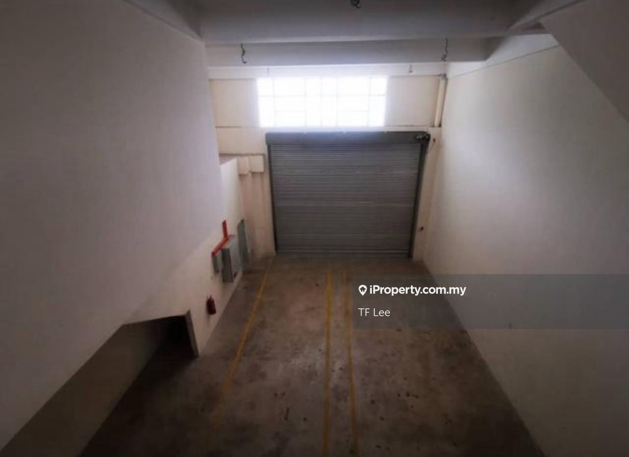 Taman Sri Batu Caves, 25 ft roof Link Factory, Batu Caves for rent RM12000 iProperty Malaysia