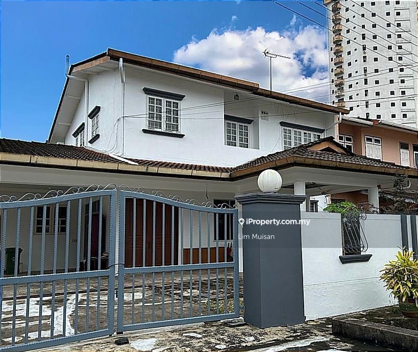 Kuching Semidetached House 4+1 bedrooms for sale