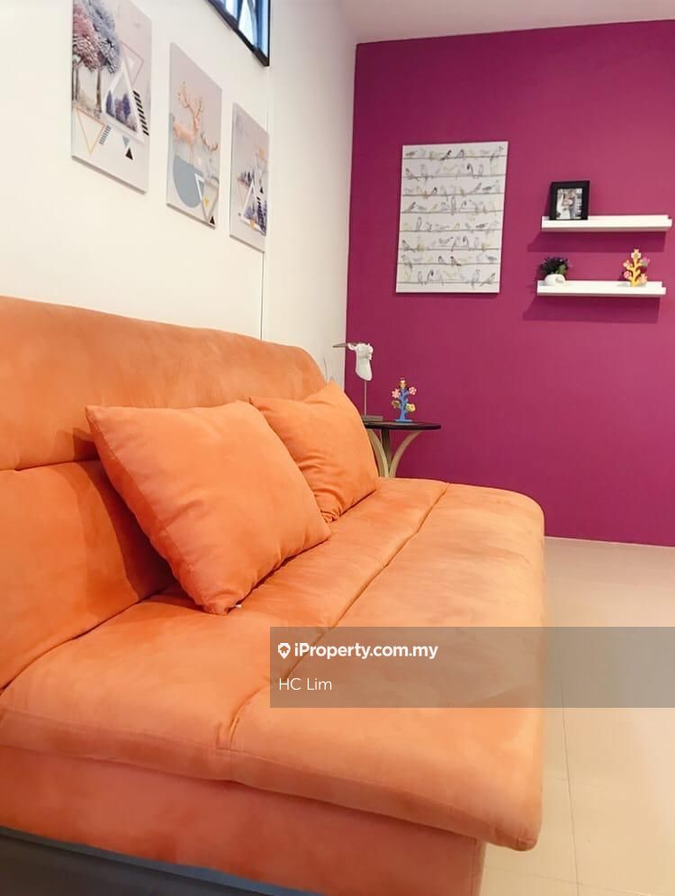 Bukit Jambul Corner lot 3sty Terrace/Link House 7 bedrooms for rent