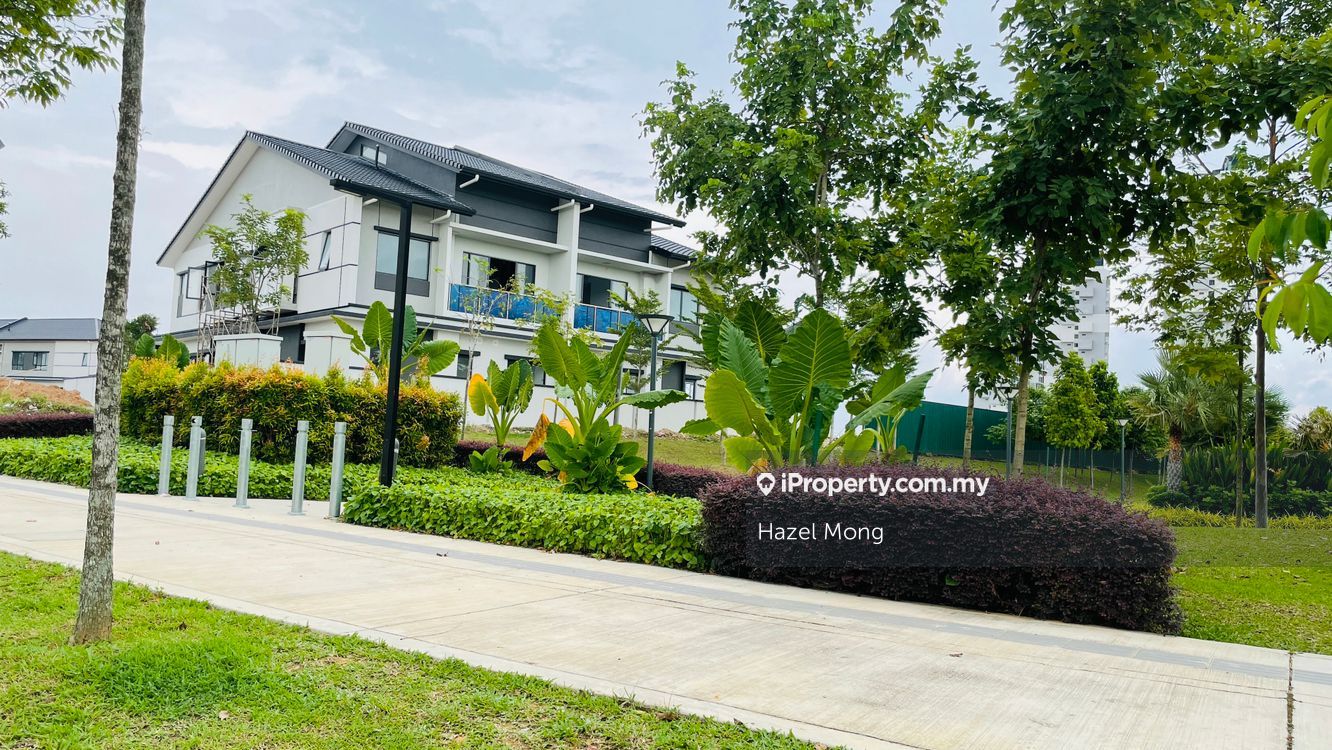 Taman Equine Bandar Putra Permai, Seri Kembangan Semidetached House 4