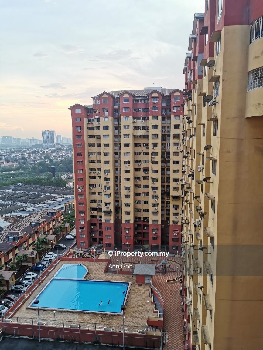 Bukit Winner (Winner Heights) Condominium 2 bedrooms for rent in Desa