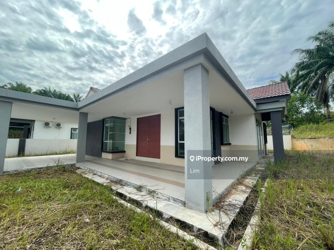 Rumah Banglo Setingkat di Tawar Kuala Ketil, Tawar End lot Bungalow 4