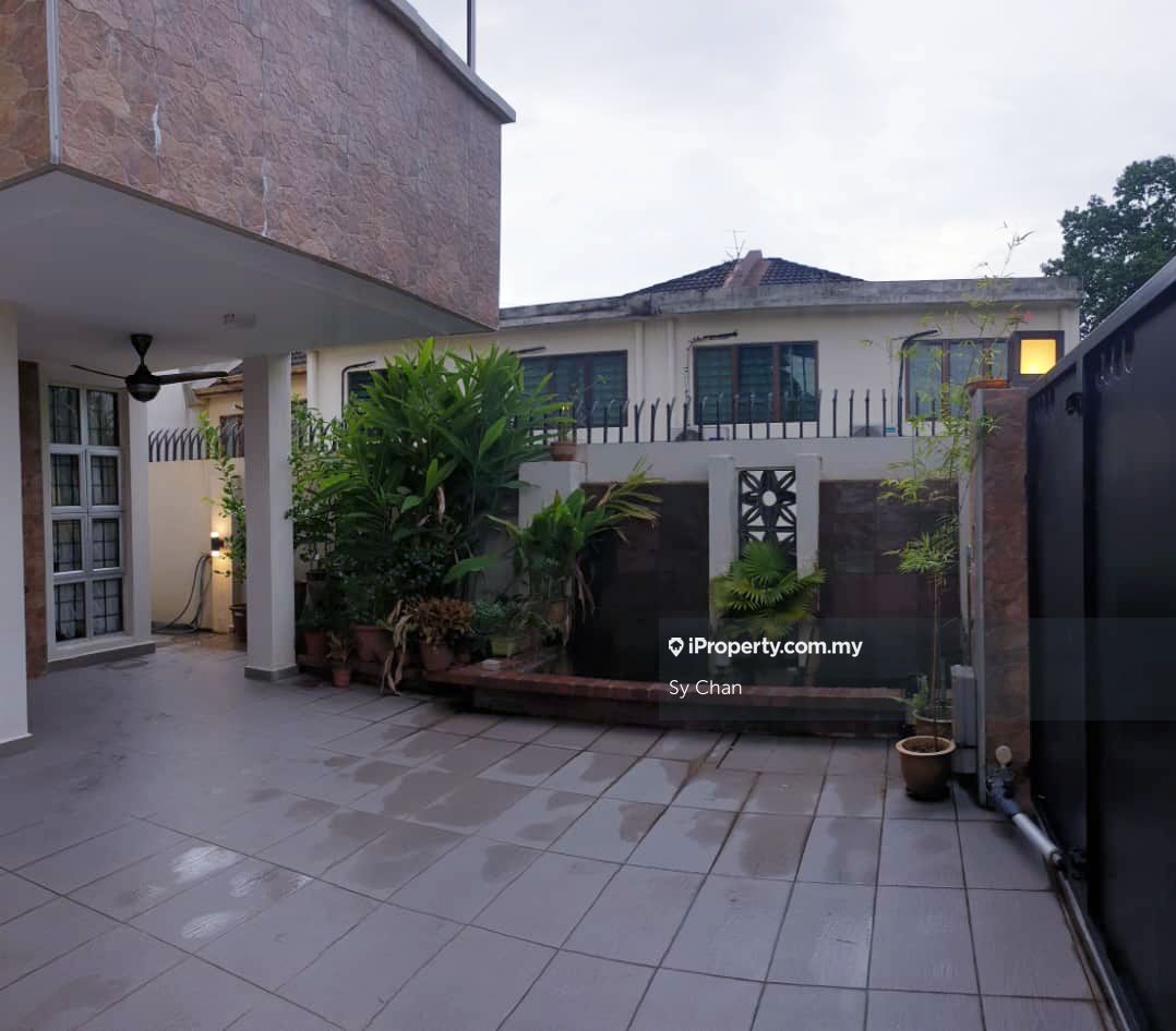 BK5 Bandar Kinrara 2 Sty Renovated End Lot House, Puchong 2-sty Terrace ...