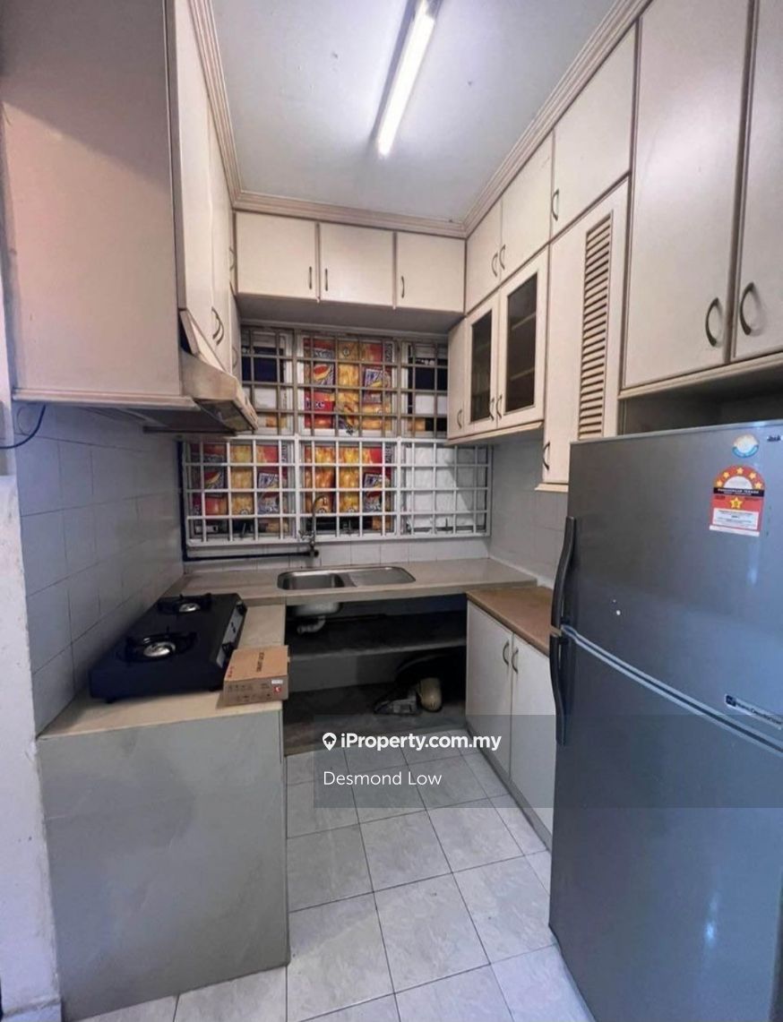 BJ Court Apartment, Bukit Jambul for rent RM1250 iProperty Malaysia