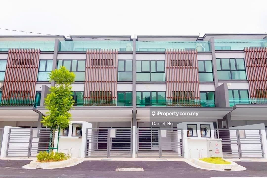 Taman Indah Gemilang Gombak, Batu Caves, Gombak Townhouse 3+1 bedrooms