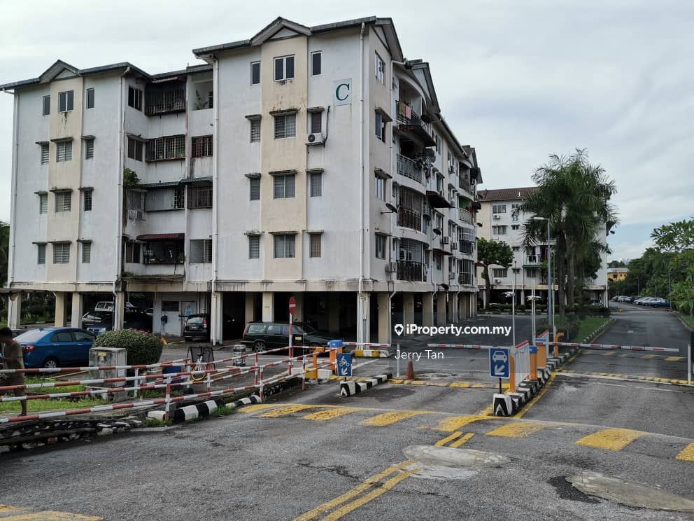 Cheras Perdana Apartment Block A, B, C Apartment 3 bedrooms for sale in