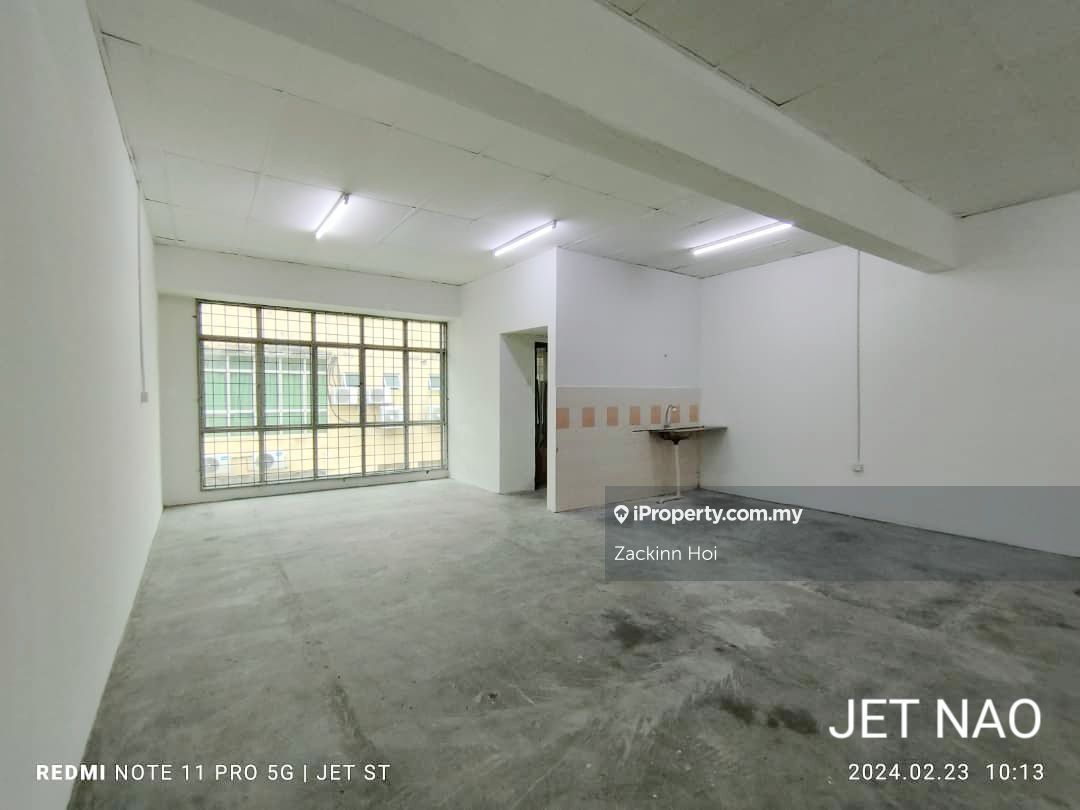 Shop Office 1st Floor Bukit Tinggi 2 Klang Nearby Burger King, KLANG