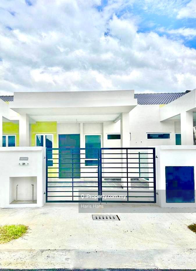 Jalan Kebun, Shah Alam Intermediate 1sty Terrace/Link House 3 bedrooms