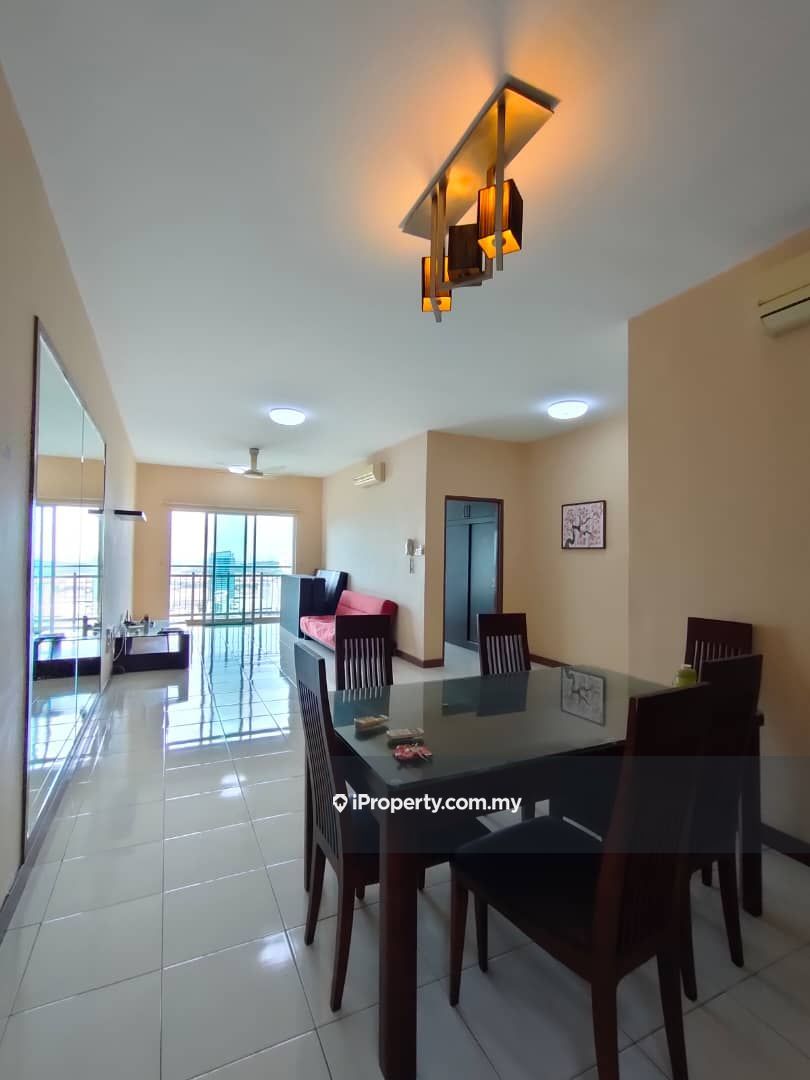 Metropolitan Square End lot Serviced Residence 3 bedrooms for rent in