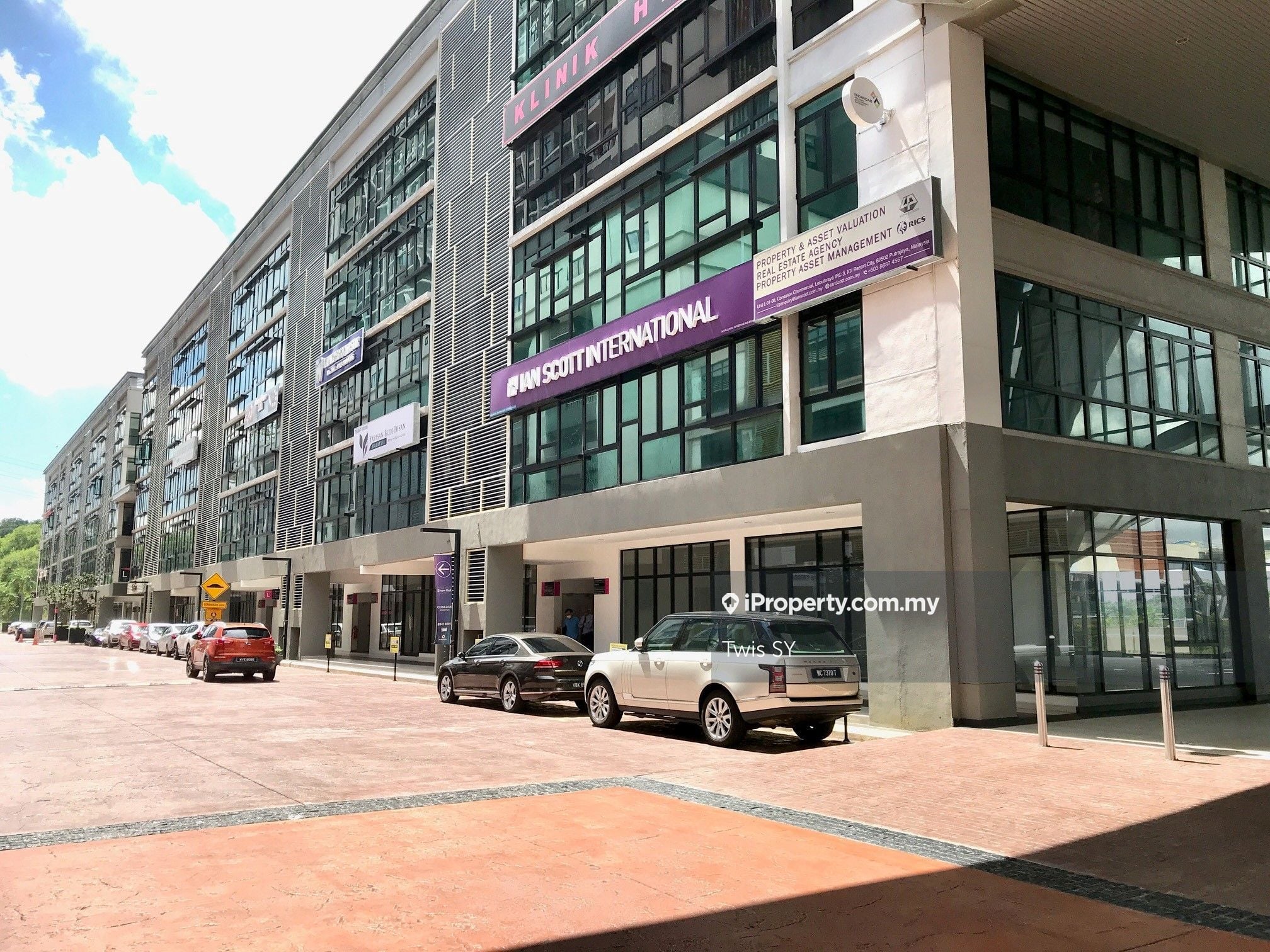 CONEZION, IOI Resort City, Putrajaya Shop for rent