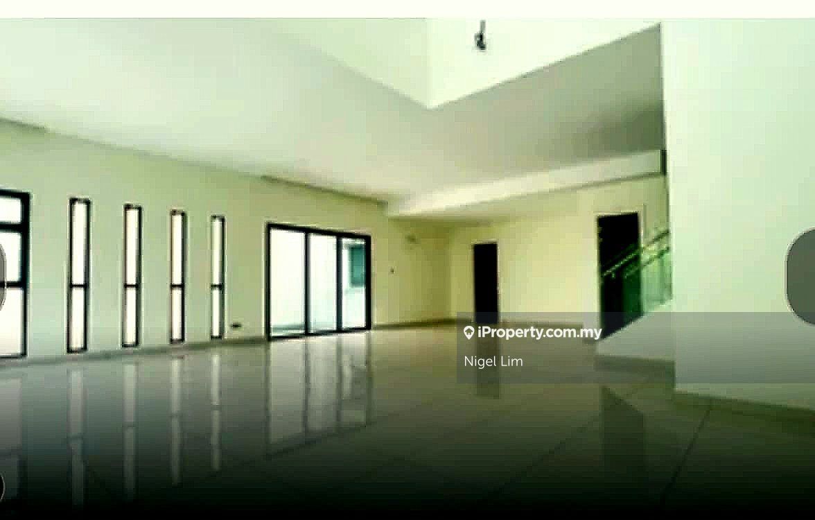 Low Density 4 Sty Bungalow For Sale