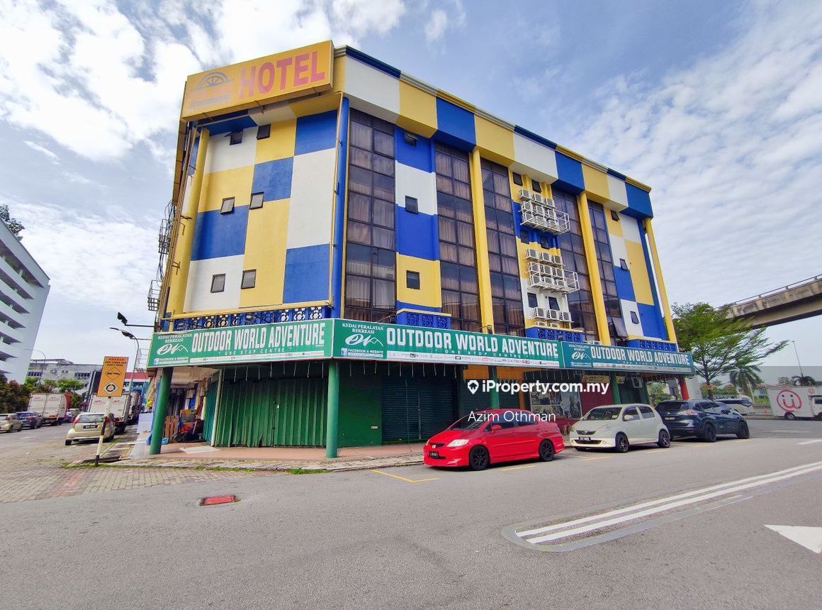Corner Lot Ground Floor ShopLot Seri Kembangan, [Corner Lot] Seri
