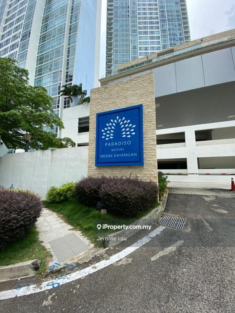 Paradiso Nuova, Medini